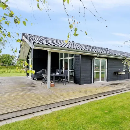 Holiday home Haeryst - 300m From The Sea By Interhome *