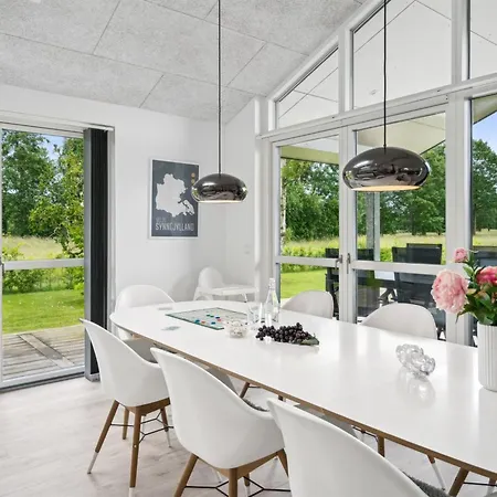 Haeryst - 300m From The Sea By Interhome *